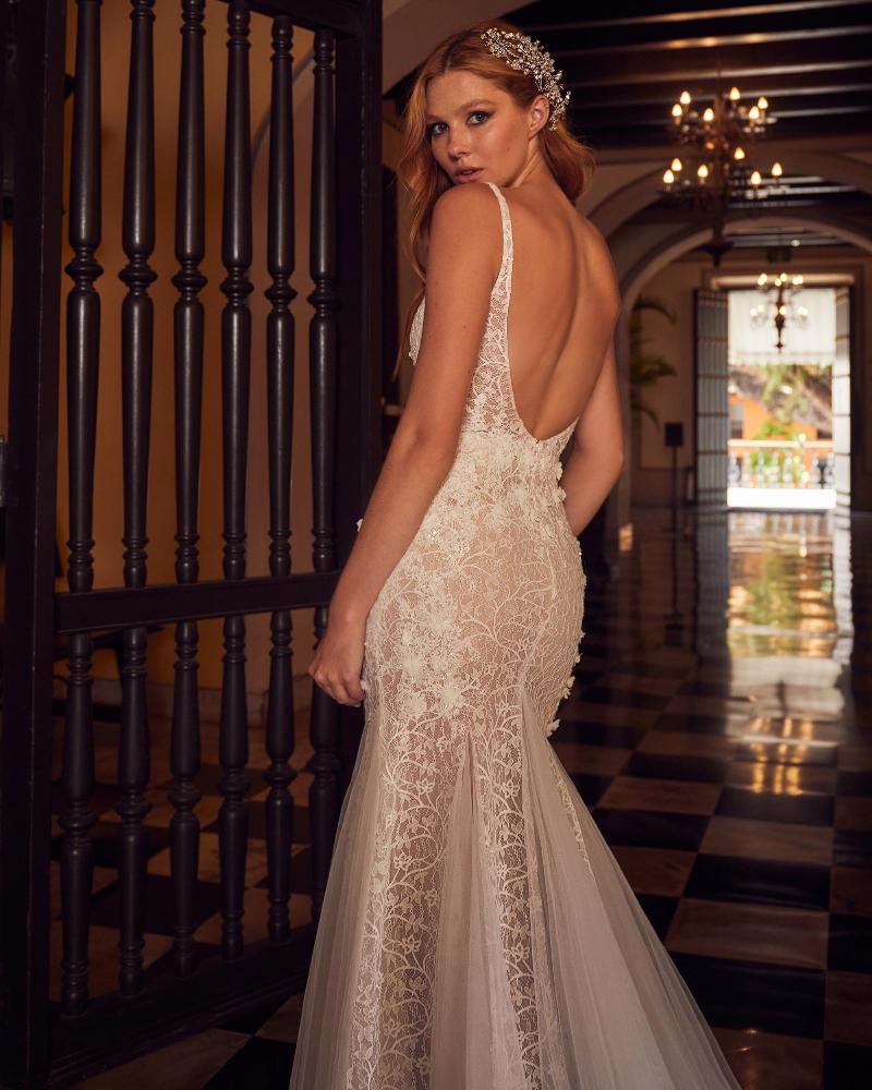 La23102 3d lace mermaid wedding dress with slit and low back4